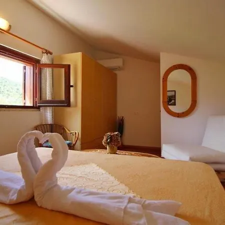 Apartment Three-room Near Sea