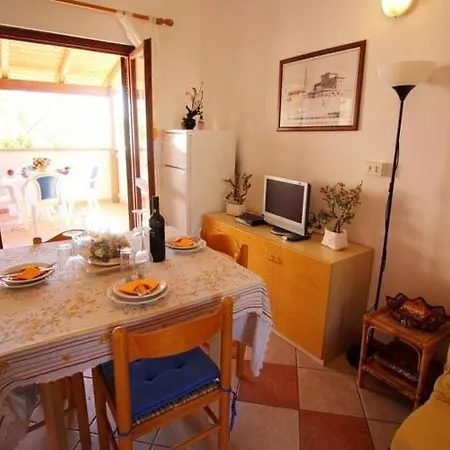 Apartment Three-room Near Sea *